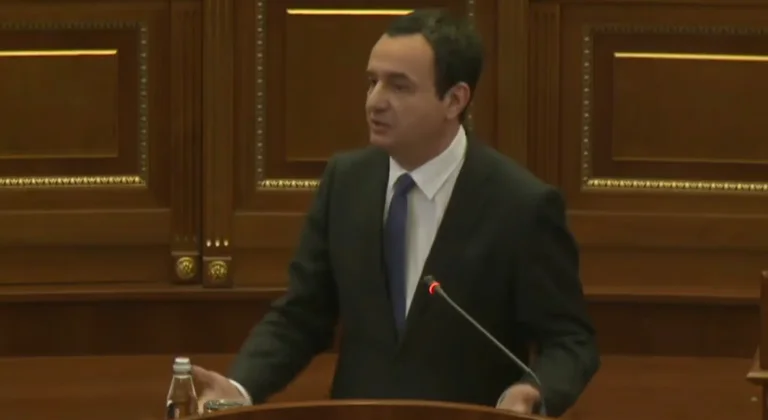 Kurti thotë se Rrahman Jasharaj e irritoi kur i tha ‘vëlla’: Vëllezërit janë për te shpia