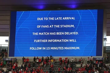 Das Liverpool Finale begann spät, U berichtete, EFA geplant, aus dem Stadion zu messen