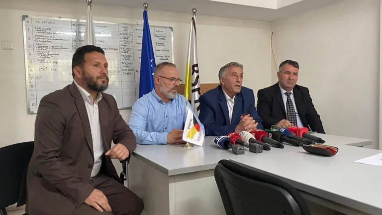 Alrededor del 98,5% de las escuelas están actualmente en huelga