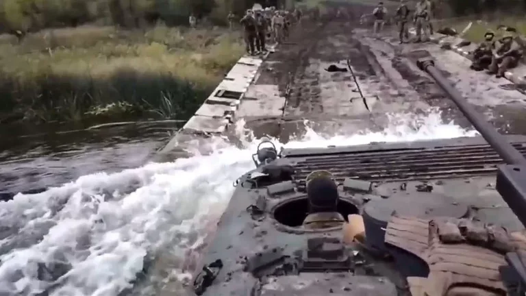 Ukraine continues to advance: Returning the key river to the front line