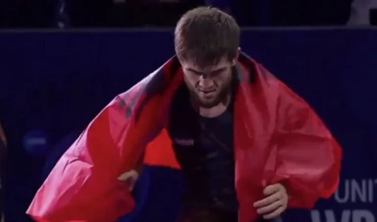 Une autre médaille d'or pour l'Albanie, Abakarov triomphe à Belgrade : Champion du monde de lutte