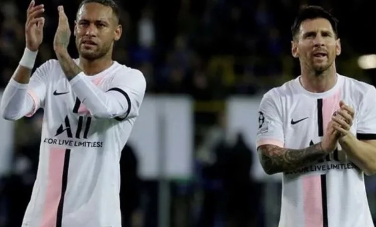Neymar: El cambio para Mess fue difícil, ahora está bien.