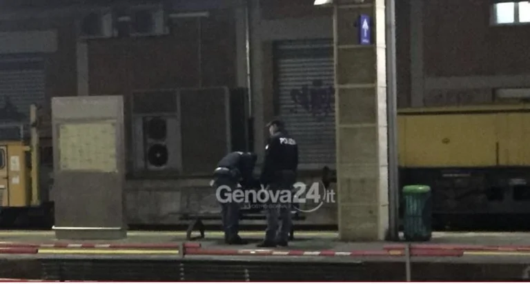 Albanian immigrant slams dead from train in Italy