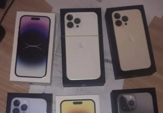 Zoll greift 10 iPhone-14 auf Pristina Aeropoon