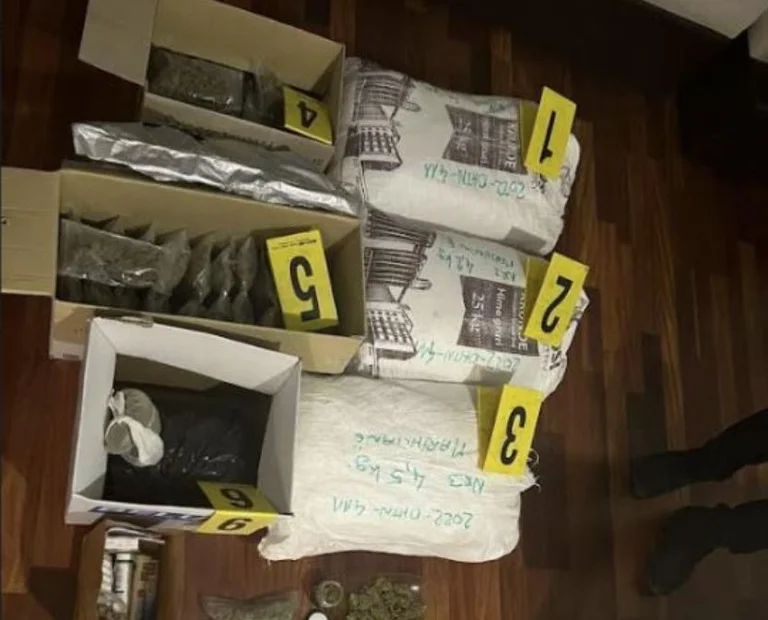 In two separate cases, some 17kg of marijuana are caught, four people are arrested