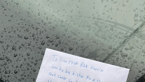 Kosovar gets hit by a car and leaves the letter with epic writing