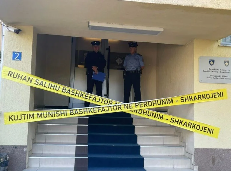 Activists demanded that prosecutor Ruhan Salihu be dismissed, chief prosecutor Sejim Munishi