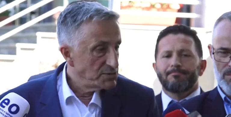 Jasharaj: Possiamo fare nove settimane nel governo, o Kurt nel nostro ufficio.