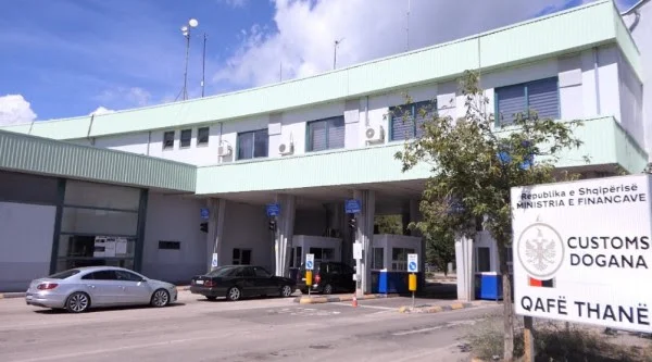 Cyberattaque en Albanie, retour du système à plusieurs postes frontière mais toujours bloqué à Durres, Vlora