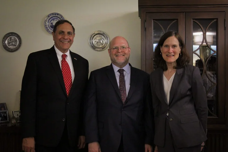 US-Deputy Ambassador: Wir haben Glück, eine so starke Partnerschaft mit dem Kosovo zu haben
