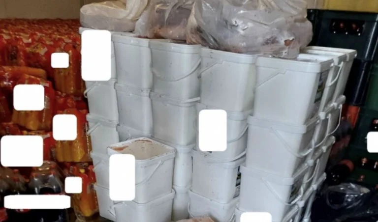 About 1,000kg of smuggled food products are seized