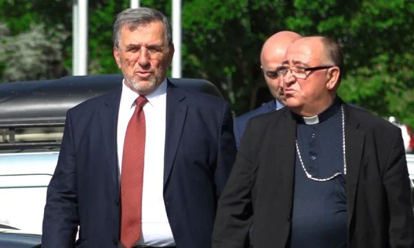 clero religioso dell'Aia: leader KLA sempre uniti, innocenti