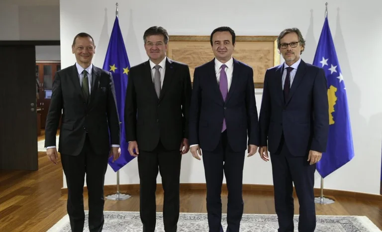 Lajcak issues with notice after meetings with Kurti and Vuciqi: The process will continue in the coming days