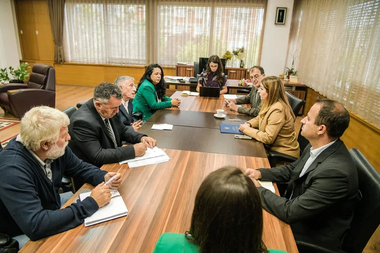 Education Ministry meets with SBASAK, union agreed to 50 euros in government