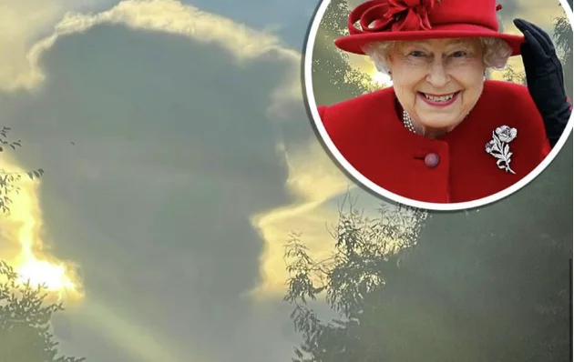 Strange: The cloud that resembles the late Queen appears in heaven a few hours after her death