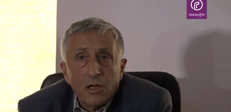 Jasharaj: The strike goes on, if Kurt wants students at school not to walk around the municipality, but let him sit with us.