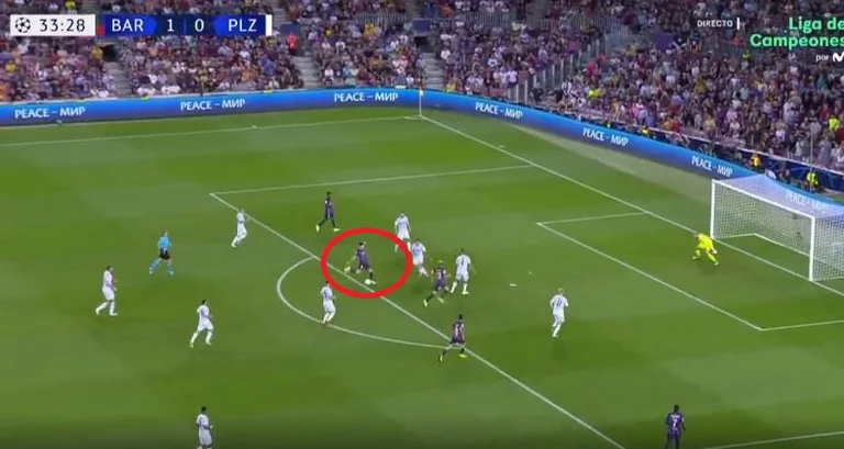 Lewandowski marks super goal in Champions League to Plzen