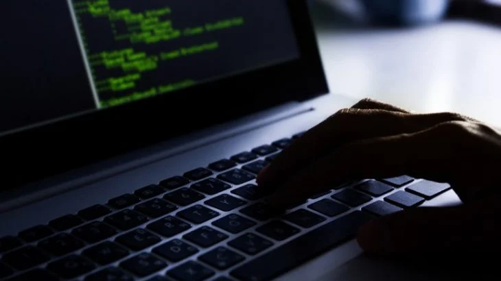 Il governo kosovaro mira cyberattaccare, dire che è venuto dall'estero