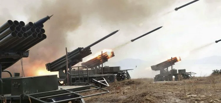 American Intelligence: la Russia sta comprando milioni di missili dalla Corea del Nord