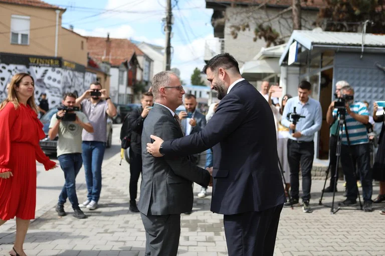 Bislimi von Nagavci traf sich nicht mit Presevo-Präsident, Haziri reagiert