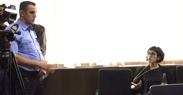 “Assumere questi arresti, permettere alle donne di vivere liberamente