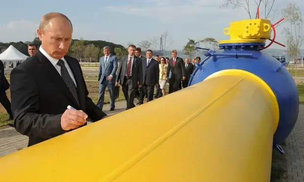 Putin threatens Europe: No gas unless sanctions go out