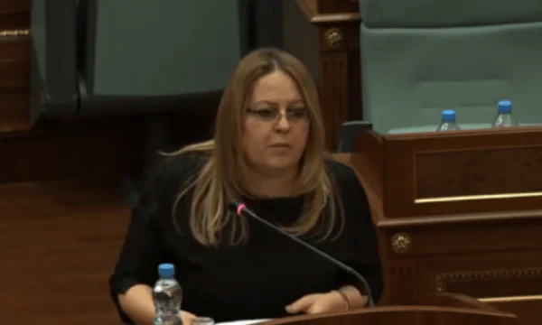 Bajrami – Kurtit: Përfaqësuesi i sektorit privat për të pestën herë ka kërkuar t’ju takojë, s’e keni pranuar