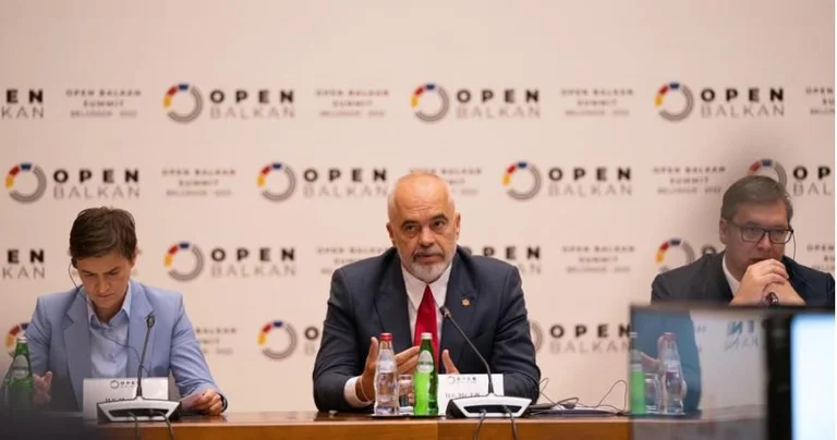 Rama Witze Hill in Belgrad: Besichtigen Sie, dass Sie unsere Sprachen verstehen