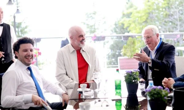 Edi Rama sees Chris Hill in Belgrade: Beware of the American, Understands Our Languages