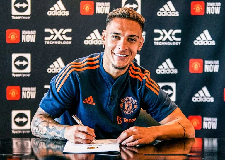 Antony speaks for the first time as a Man United player