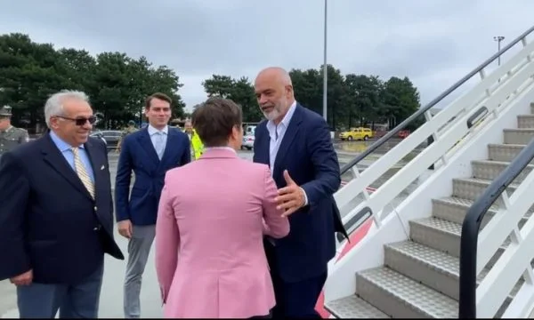 Edi Rama arrives in Belgrade, expected by Brnabiq