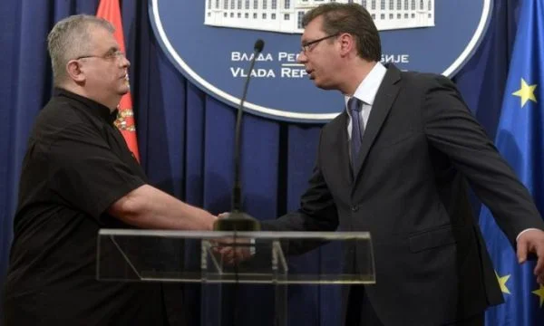 Canak: Vuciq practically recognised Kosovo, accepting RKS license plates issues