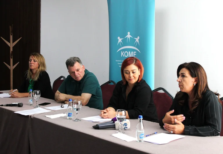 COMMF: 34.4 por ciento de los informes de estudiantes dicen que hay maestros que abusan sexualmente