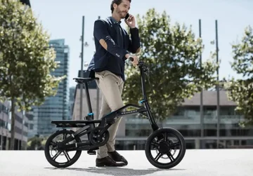 Francia da 4 mil euros a los ciudadanos saliendo del coche para una bicicleta eléctrica