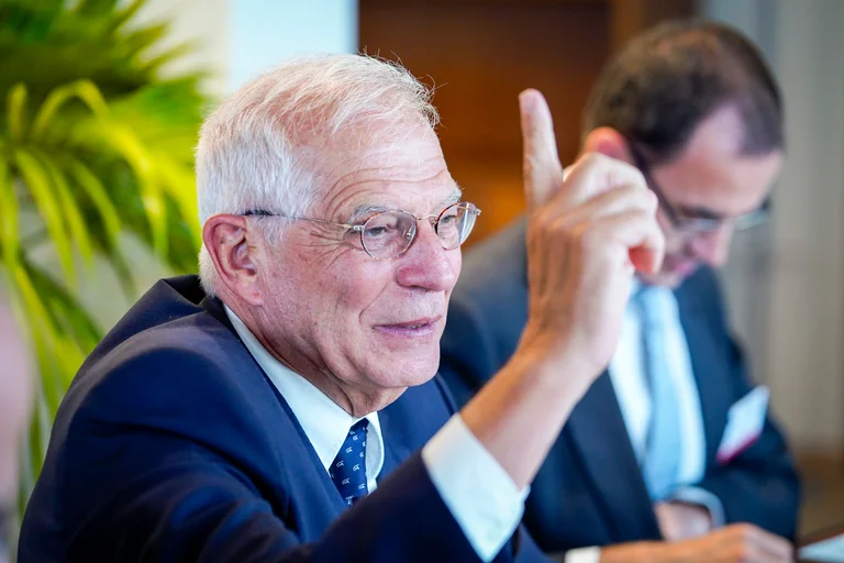 Borrell: Il problema della targa e' piu' difficile da risolvere, ma sono ottimista.