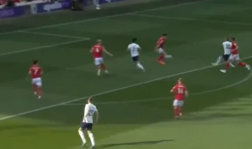 Tottenham findet den Vorteil über Nottingham friedlich Kane vor dem Tor