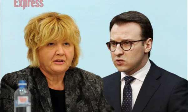 Trajkovic i reagon Petkoviqit: Mos e rreni popullin, letërnjoftimet e Serbisë i garanton Ahtisaari