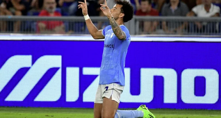 Lazio “shuplakë” Interit, djemtë e Sarrit dhurojnë spektakël në “Olimpico”