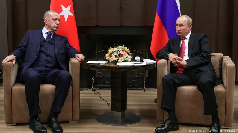 Analistët: E ardhmja e Erdoganit varur tek Rusia