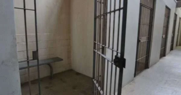 Pas vdekjes së të paraburgosurit në Prizren, suspendohen zyrtarët përgjegjës