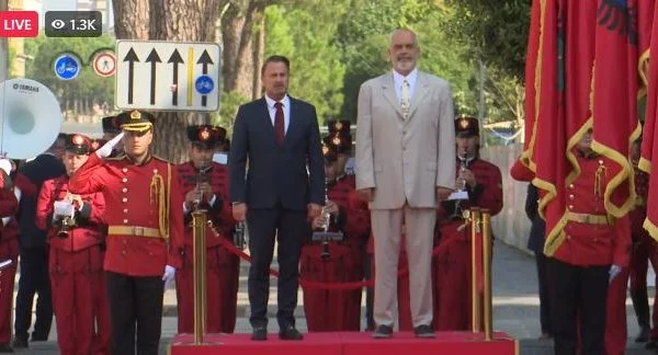 Edi Rama pret me ceremoni kryeministrin e Luksemburgut