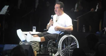 Tatlisesin sé stop accident, par chariot est allé au concert pour chanter (VIDEO)