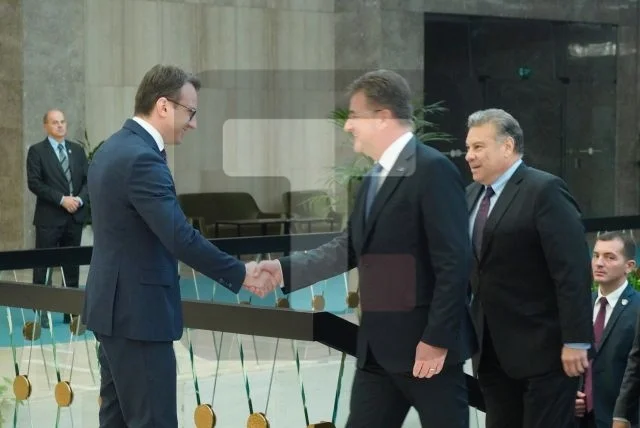 Lajçak e Escobar takojnë Petkoviqin në Beograd