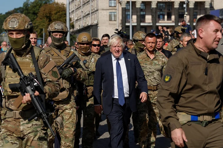 Johnson: Britanikët po i paguajnë faturat, populli ukrainas po e paguan me gjak luftën e Putinit