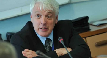 Ex alto funcionario de la OTAN: No Belgrado, pero la OTAN proporciona seguridad en Kosovo