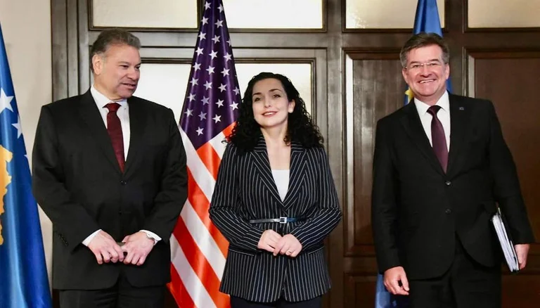 Osmani në takimin me Escobar e Lajçak: Sovraniteti, rendi kushtetues dhe integritetit territorial i Kosovës janë të paprekshëm