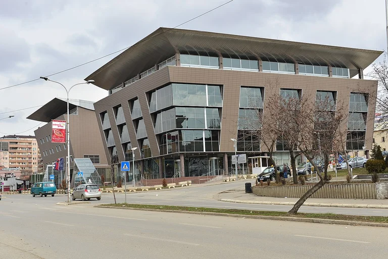Komunat të martën dorëzojnë padi kundër MASHTI-t dhe MSH-së