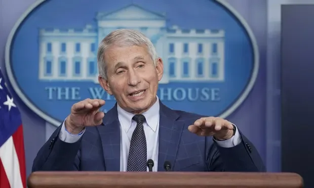 Fauci njofton se do të dorëhiqet nga posti i tij