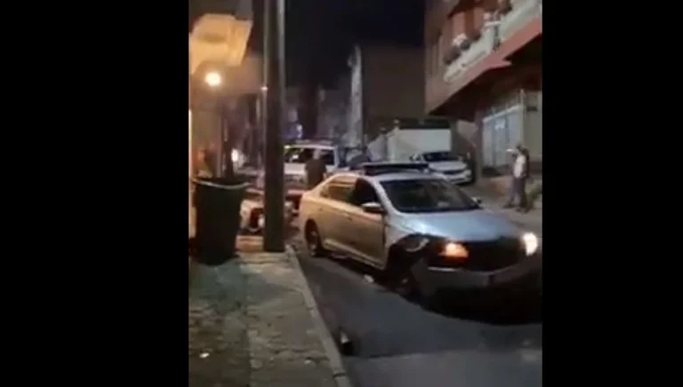 Aksident në mes një skuteri dhe automjetit të policisë në Prishtinë