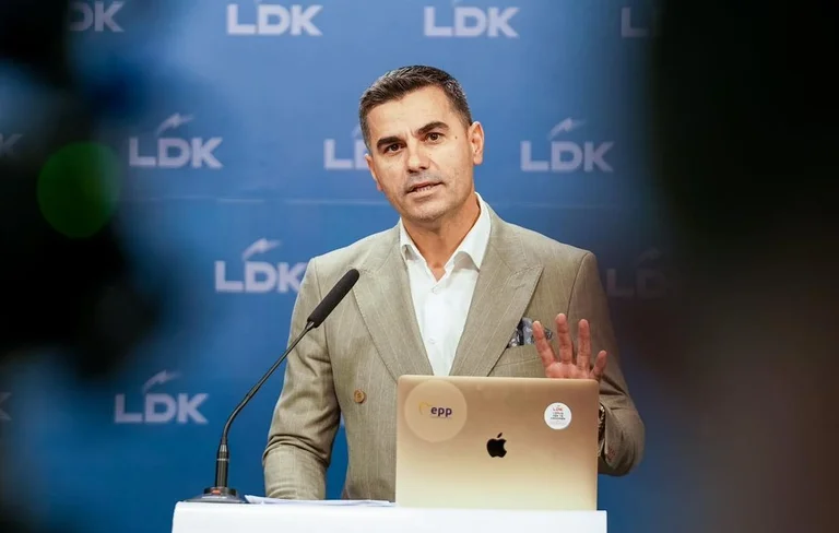 Tahiri: Paaftësia e Qeverisë dhe KEK-ut po i kushton Kosovës 56 milionë euro humbje në muaj